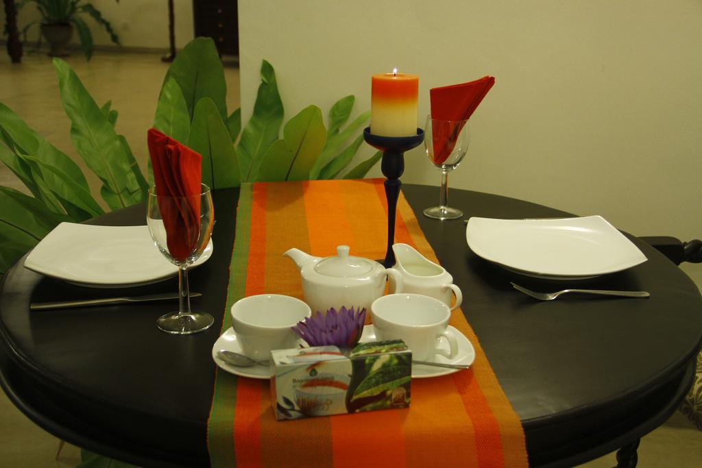 The Canes Boutique Hotel Colombo Exteriör bild